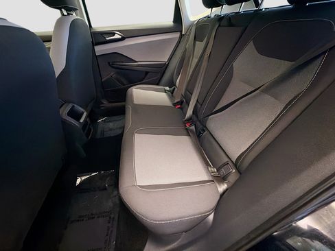 Used 2022 Volkswagen Taos S image 13