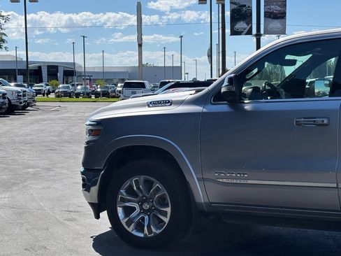 Used 2022 RAM 1500 Limited AWD/4WD image 6