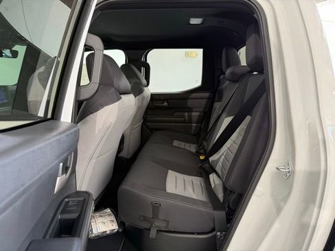 New 2025 Toyota Tacoma TRD Off-Road image 32