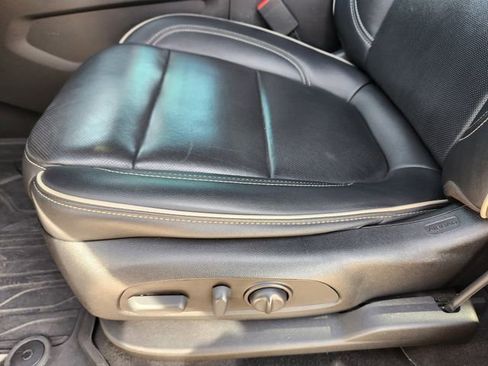 Used 2022 Chevrolet Traverse Premier w/ Redline Edition image 26