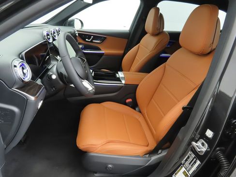 Certified 2025 Mercedes-Benz GLC 300 GLC 300 image 19