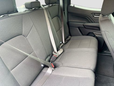 Used 2025 GMC Canyon Elevation image 25