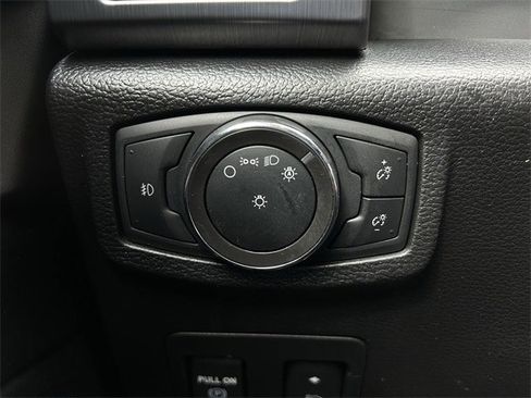 Used 2020 Ford Expedition Platinum image 28