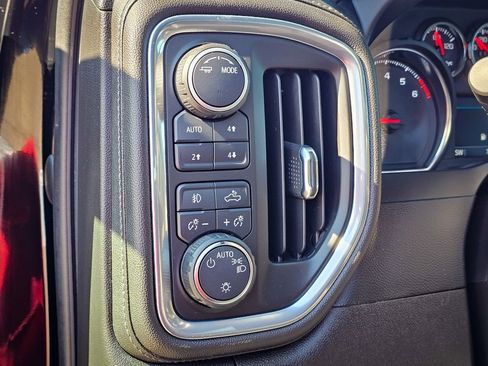 Certified 2022 Chevrolet Silverado 1500 RST w/ Rally Edition AWD/4WD image 13