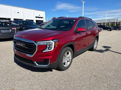 Used 2023 GMC Terrain SLE w/ Driver Convenience Package FWD image 1