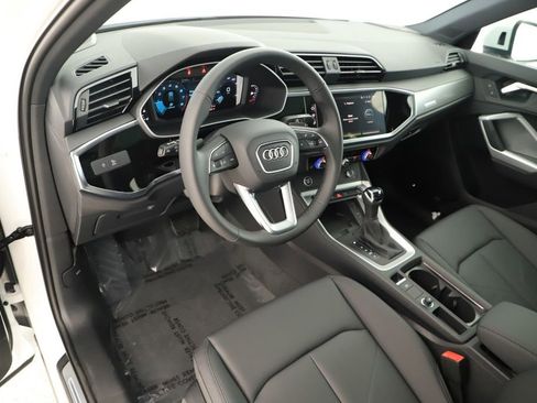 New 2025 Audi Q3 2.0T Premium image 15