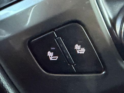 Used 2018 Chevrolet Silverado 1500 LT w/ All Star Edition image 26