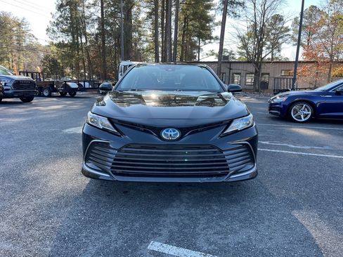 Used 2023 Toyota Camry LE image 4