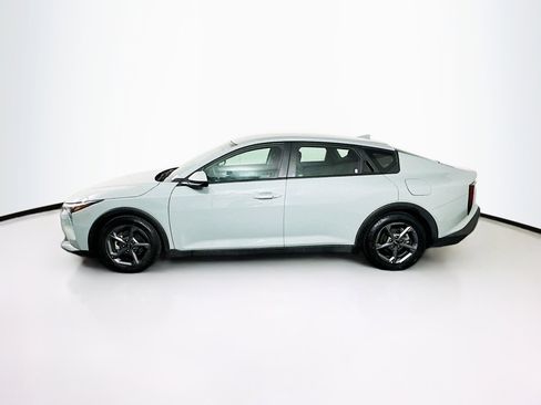 Used 2025 Kia K4 LXS image 4