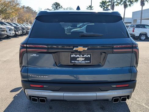Certified 2025 Chevrolet Traverse LT image 4