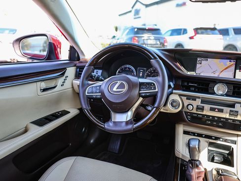 Used 2016 Lexus ES 350 image 5