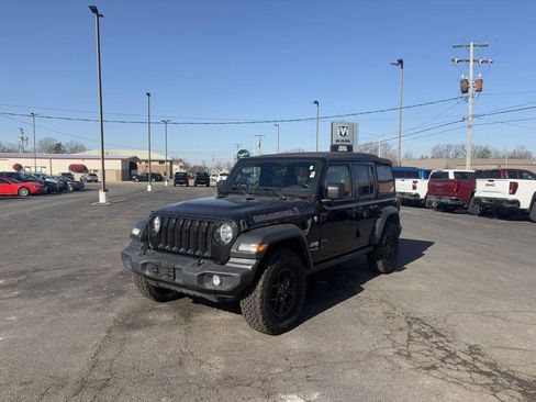 Used 2021 Jeep Wrangler Unlimited Islander image 23