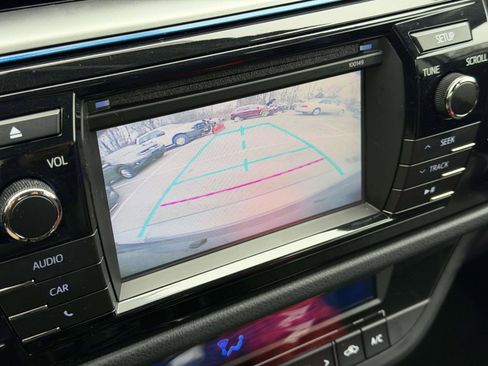 Used 2014 Toyota Corolla S image 5