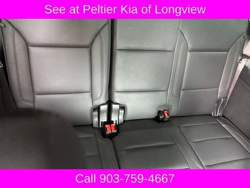 Used 2025 Chevrolet Tahoe High Country AWD/4WD image 10