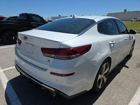 Used 2019 Kia Optima S FWD image 5