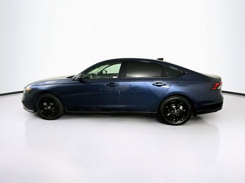 Used 2025 Honda Accord SE image 4