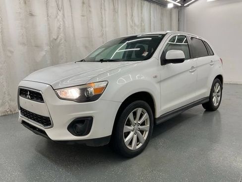 Used 2015 Mitsubishi Outlander Sport ES AWD/4WD image 4