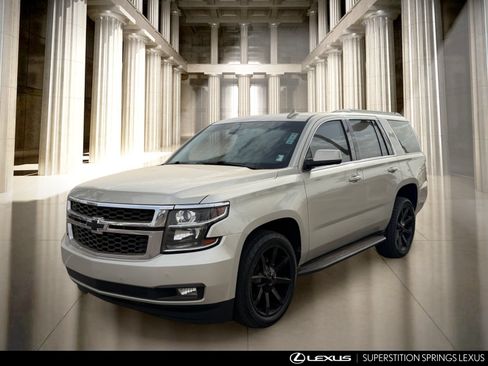 Used 2017 Chevrolet Tahoe LT w/ Luxury Package RWD image 4