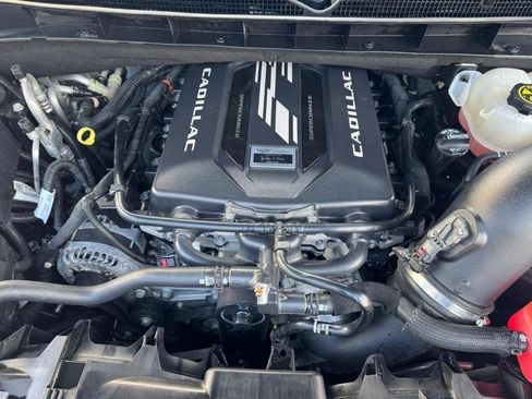 Used 2023 Cadillac Escalade ESV V image 48