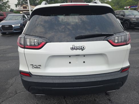 Certified 2020 Jeep Cherokee Latitude Lux w/ Comfort/Convenience Group AWD/4WD image 5