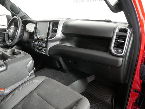 Used 2025 RAM 1500 Big Horn AWD/4WD image 16