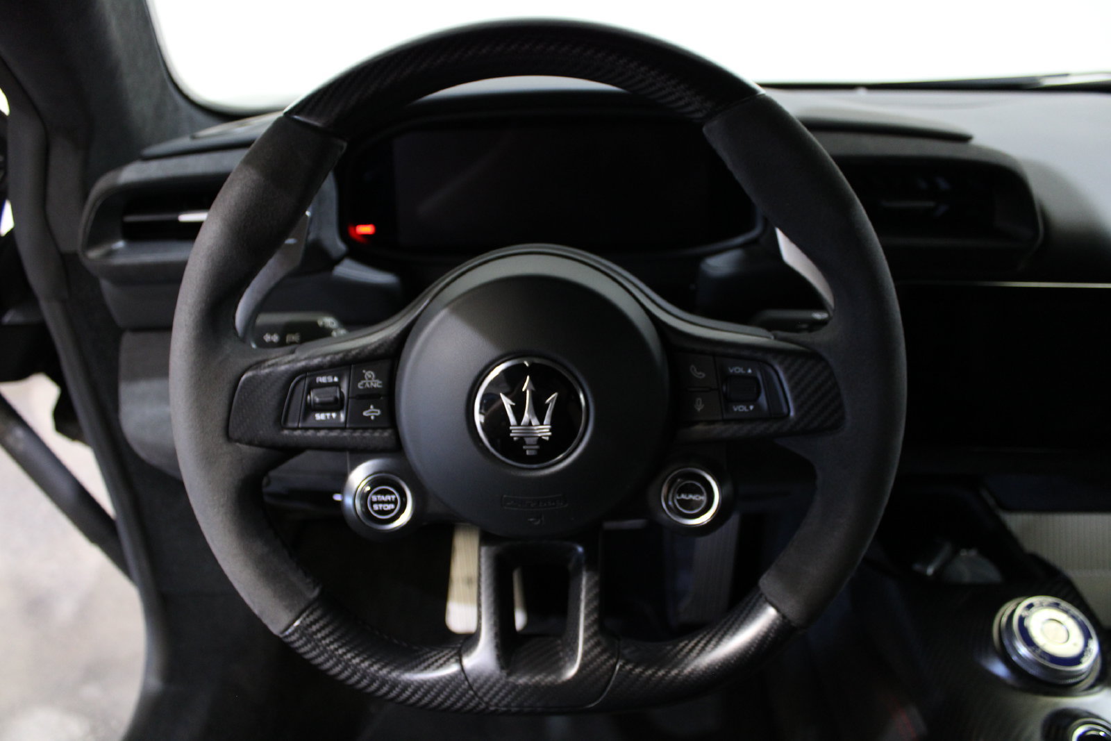 Used 2022 Maserati MC20 Coupe RWD image 38
