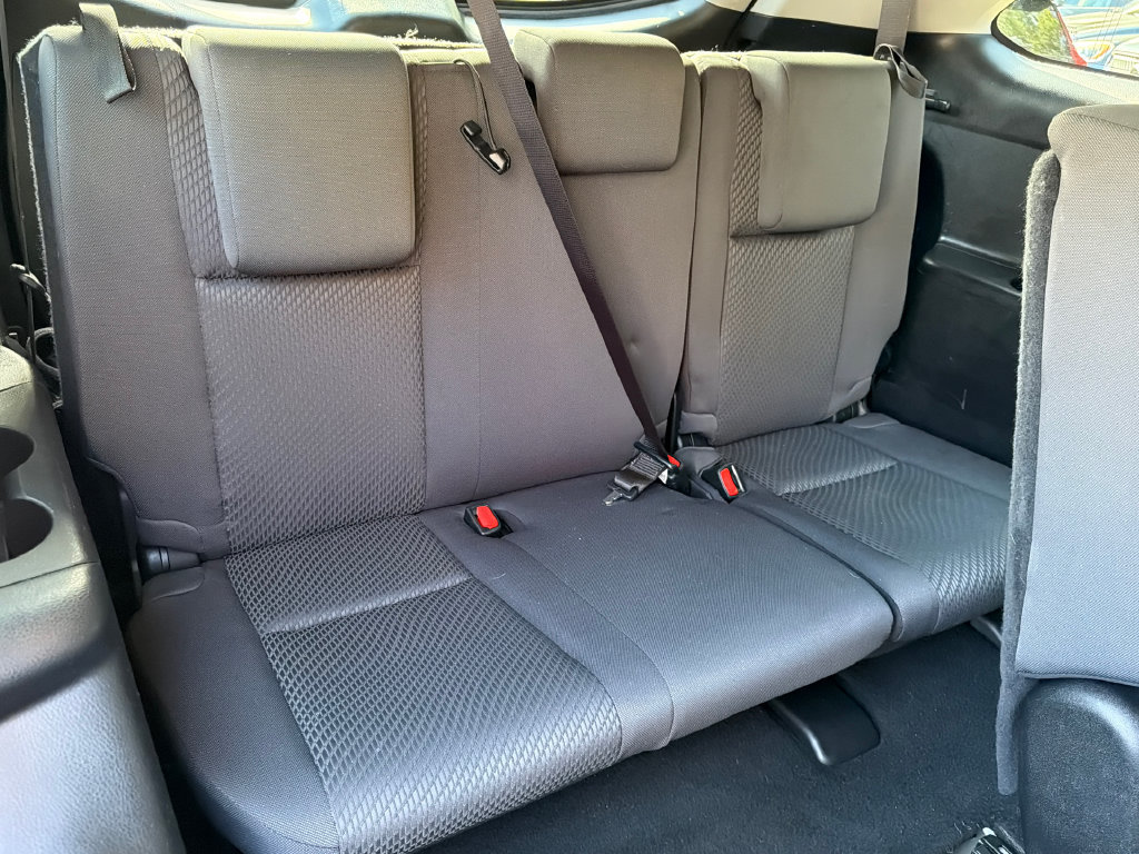 Used 2019 Toyota Highlander LE AWD/4WD image 13