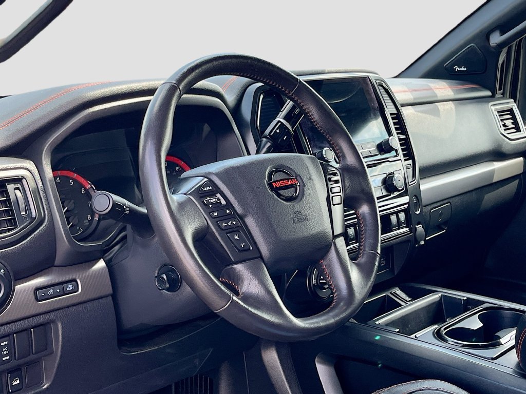 Used 2022 Nissan Titan PRO-4X w/ Pro-4x Convenience Package AWD/4WD image 9