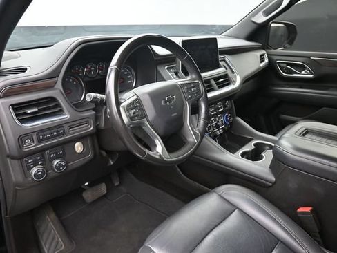 Used 2021 Chevrolet Suburban LT AWD/4WD image 13