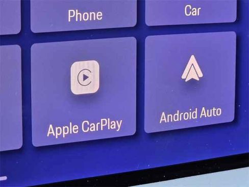 New 2024 Porsche Macan 4 Electric image 10