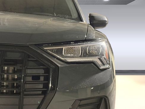 Used 2023 Audi Q3 2.0T Premium Plus image 11