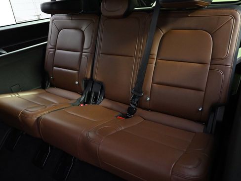 Certified 2024 Lincoln Navigator L Reserve w/ Equipment Group 201A image 24