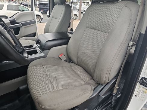 Used 2016 Ford F150 XLT w/ Trailer Tow Package image 15