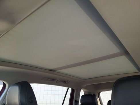 Used 2019 Volkswagen Tiguan SE w/ Panoramic Sunroof Package image 24