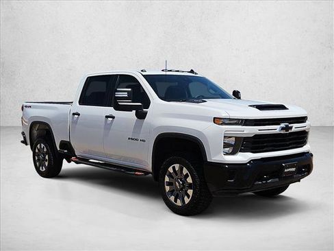 Certified 2024 Chevrolet Silverado 2500 Custom w/ Custom Convenience Package AWD/4WD image 9