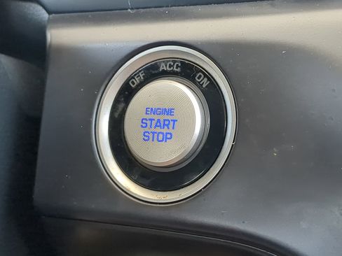 Used 2018 Hyundai Sonata SEL w/ Winter Weather Package image 30