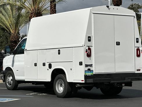 New 2024 Chevrolet Express 3500 w/ Power Convenience Package image 5
