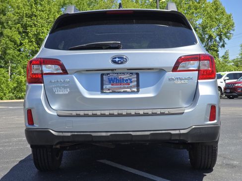 Used 2016 Subaru Outback 2.5i Limited AWD/4WD image 16