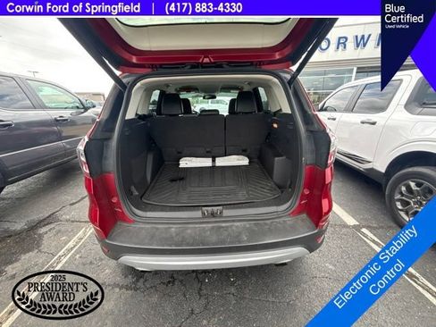 Used 2017 Ford Escape Titanium FWD image 14