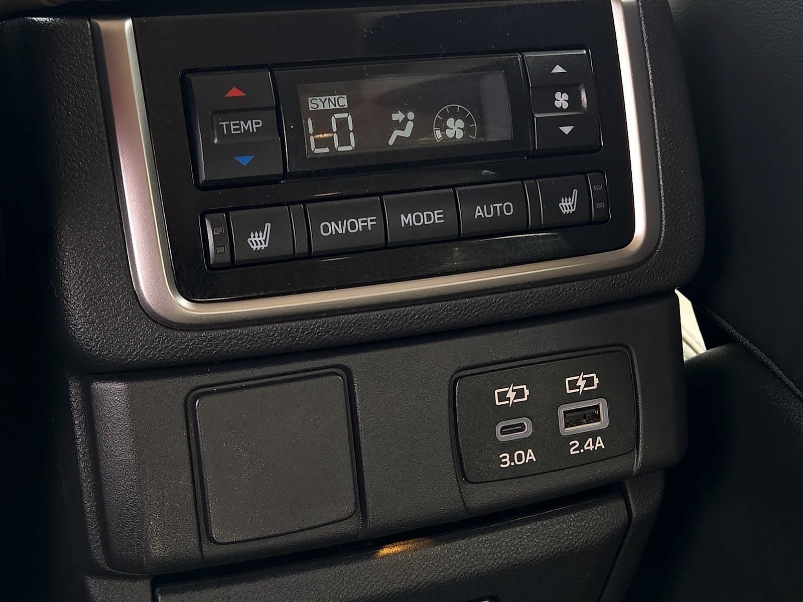 Used 2026 Subaru Ascent Limited AWD/4WD image 12