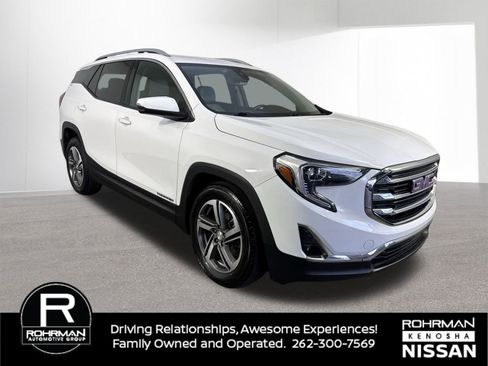 Used 2020 GMC Terrain SLT w/ Preferred Package image 3