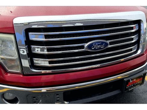 Used 2013 Ford F150 Lariat w/ Mid Equipment Group AWD/4WD image 31
