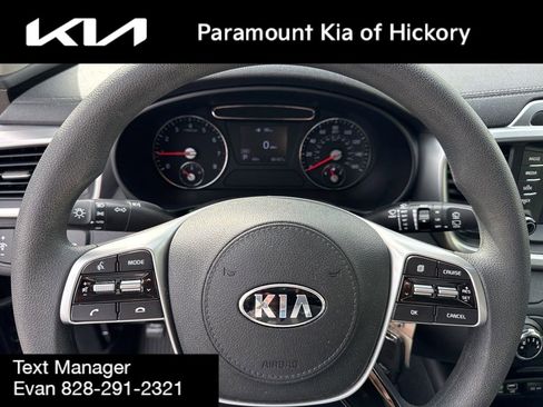 Used 2019 Kia Sorento LX image 31