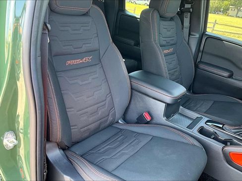 Used 2025 Nissan Frontier PRO-4X AWD/4WD image 7