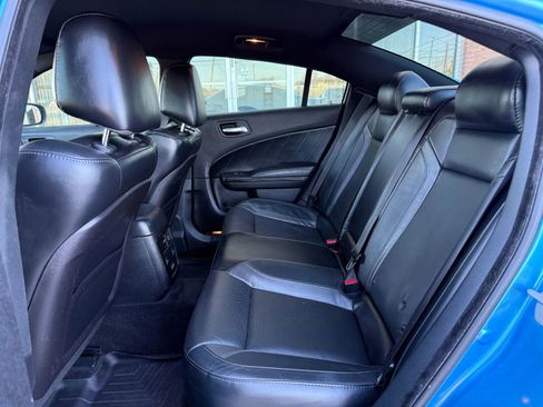 Used 2016 Dodge Charger R/T w/ Plus Group image 27