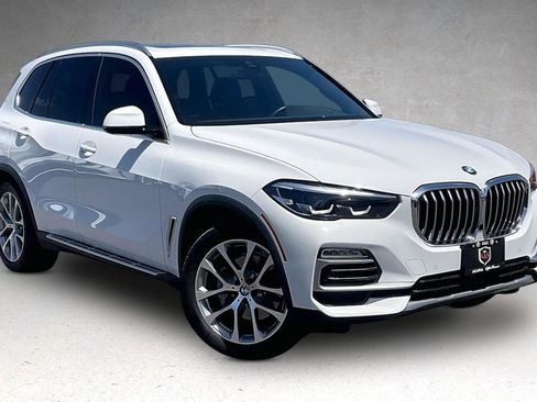 Used 2019 BMW X5 xDrive40i w/ Convenience Package AWD/4WD image 2