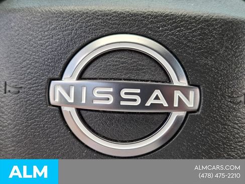 Used 2025 Nissan Rogue SV FWD image 30