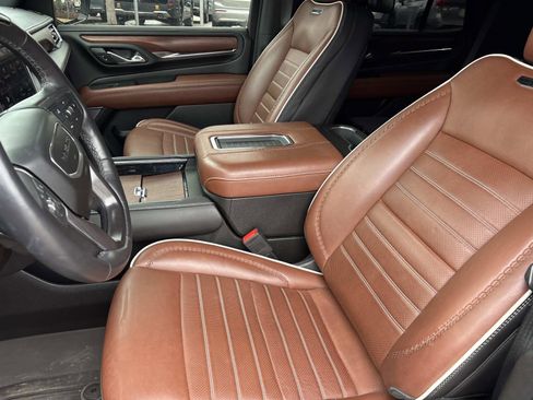 Used 2023 GMC Yukon Denali Ultimate image 14