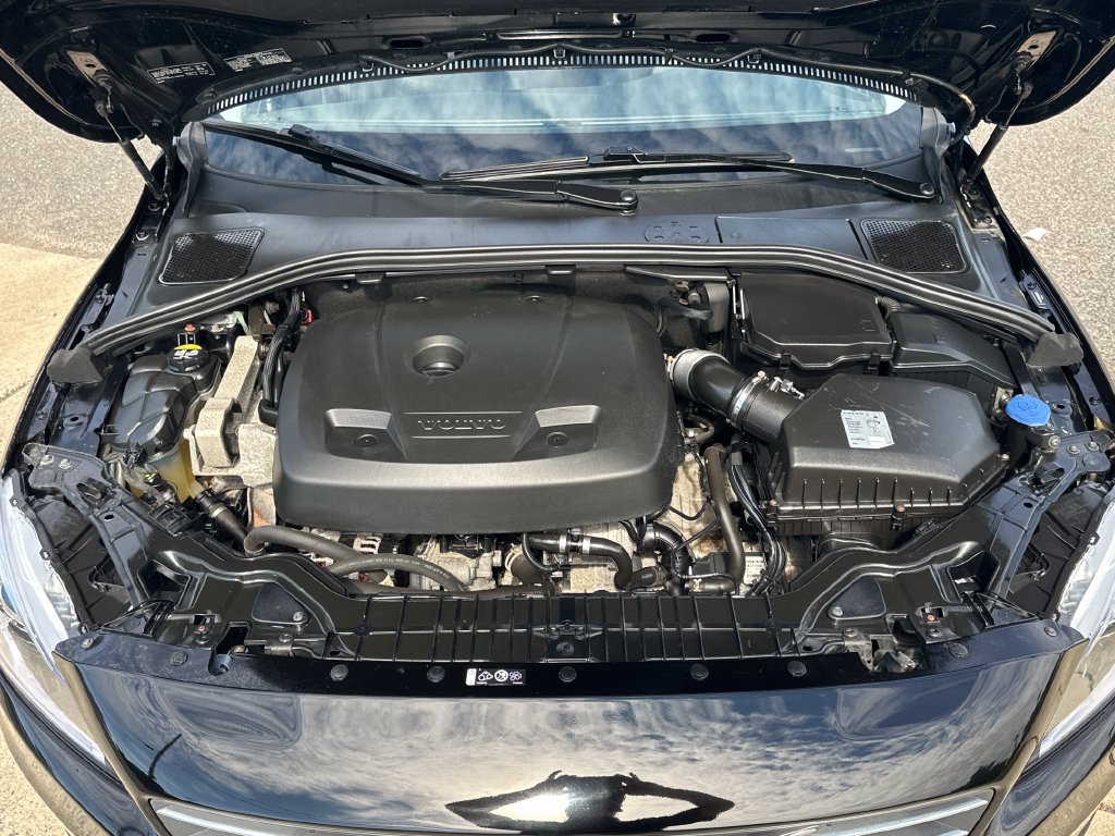 Used 2017 Volvo V60 T5 Premier FWD image 11