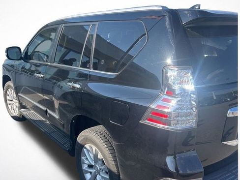 Used 2018 Lexus GX 460 Premium w/ Premium Package AWD/4WD image 14